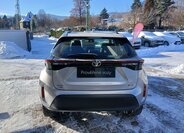 Toyota Yaris Cross 4