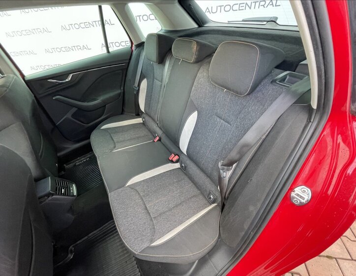 Škoda Kamiq SUV 999,0 81 kw