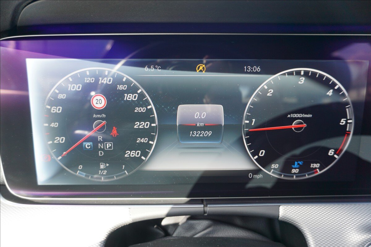 Mercedes-Benz Třídy E Kombi 2,0 l 143 kw