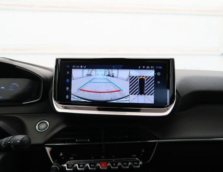 Peugeot 208 Hatchback 1,2 l 74 kw