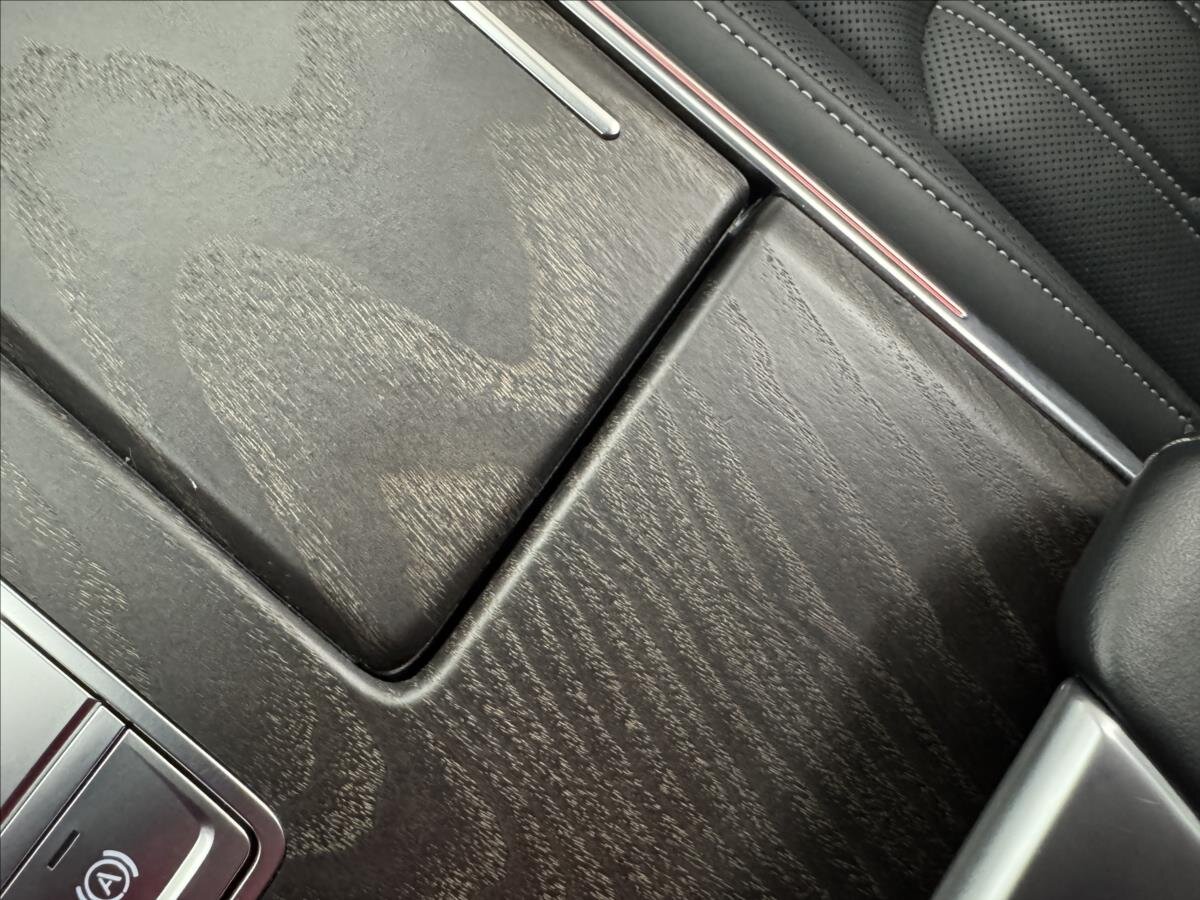 Audi S6 Sedan 3,0 l 257 kw