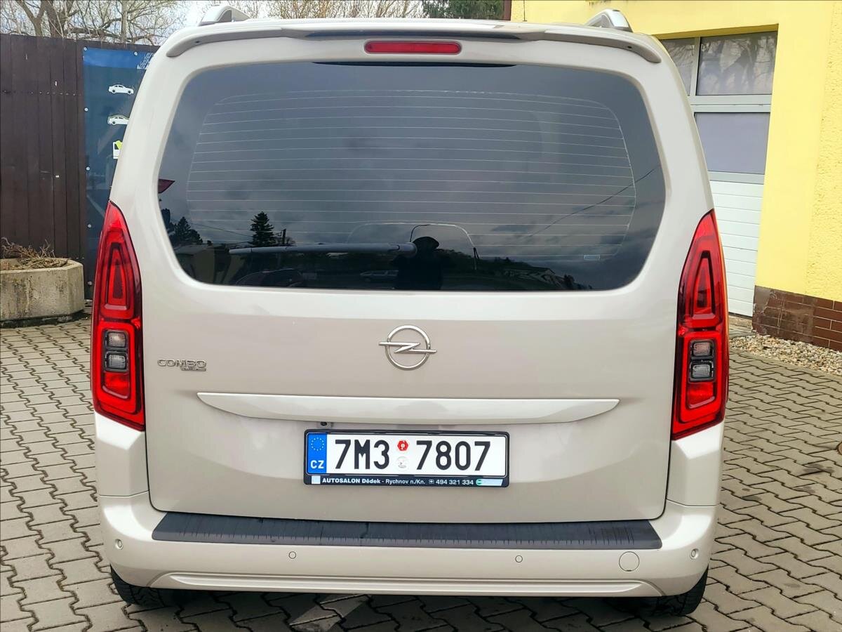 Opel Combo MPV 1,2 l 81 kw