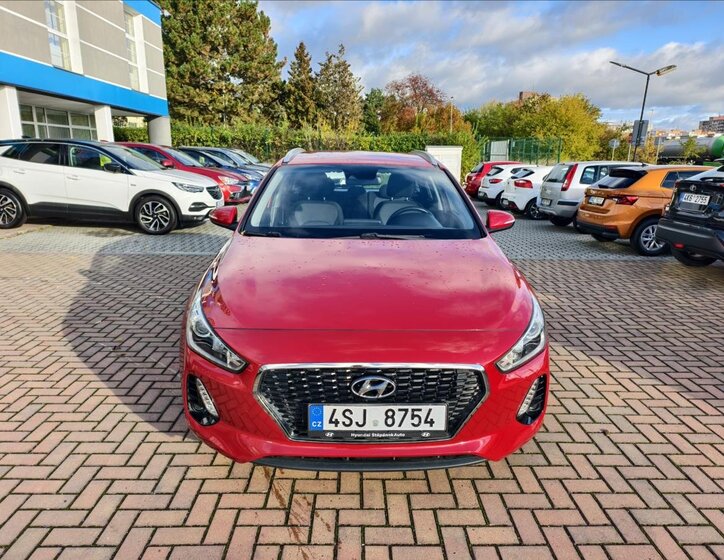 Hyundai i30 Kombi 998,0 88 kw