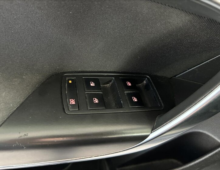 Opel Insignia Kombi 2,0 l 96 kw