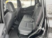 Toyota Land Cruiser 13