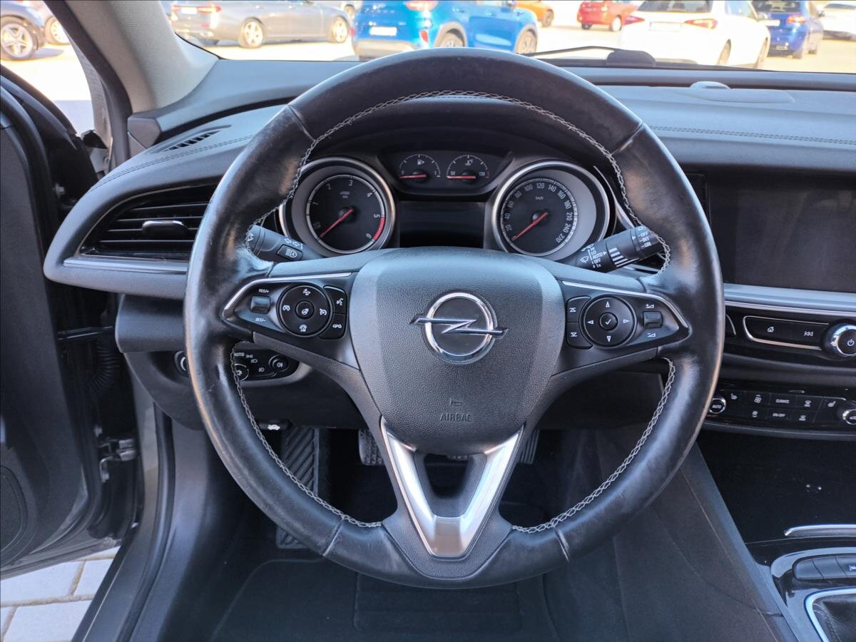 Opel Insignia Kombi 1,6 l 81 kw