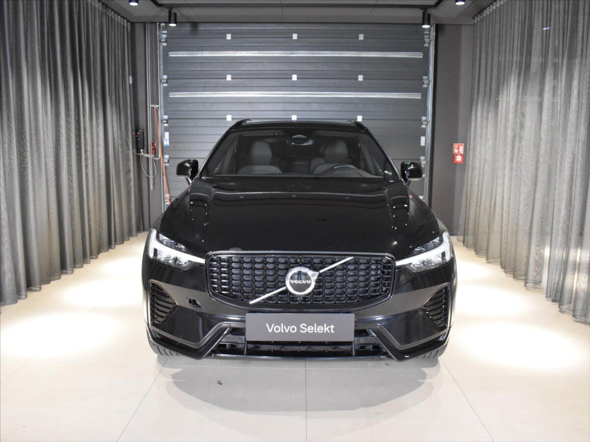 Volvo XC60 SUV / Terénní 2,0 l 145 kw