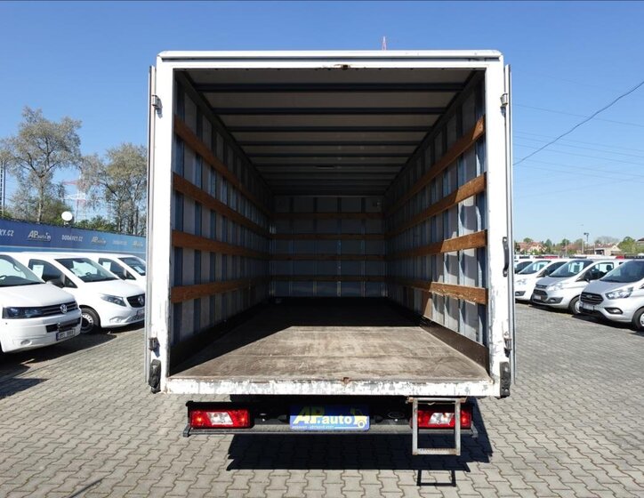 Ford Transit Skříň 2,0 l 125 kw