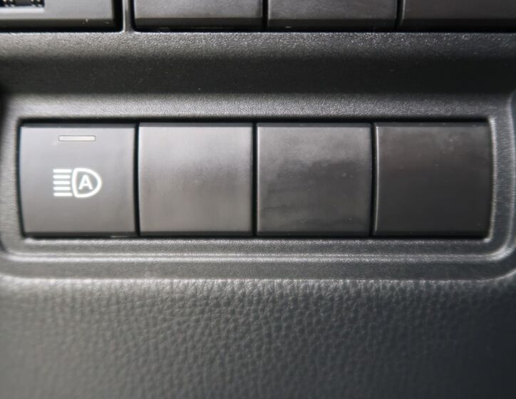 Toyota Yaris Cross 24