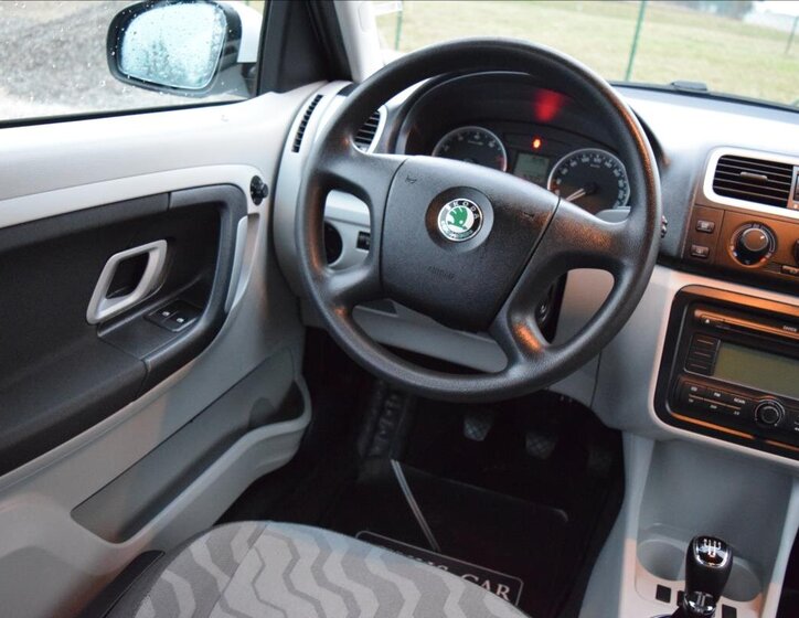 Škoda Roomster Kombi 1,6 l 77 kw