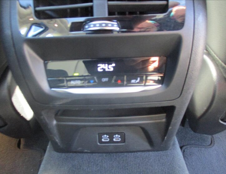 BMW X3 SUV / Terénní 2,0 l 215 kw