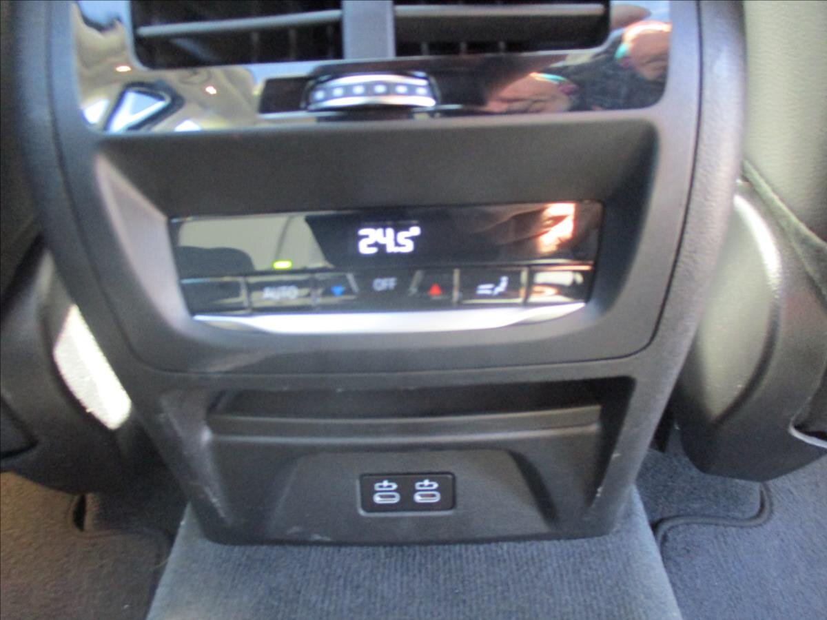 BMW X3 SUV / Terénní 2,0 l 215 kw