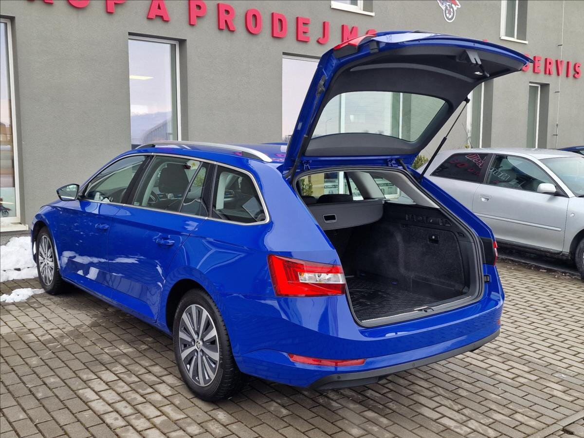 Škoda Superb Kombi 1,5 l 110 kw