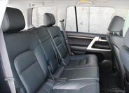 Toyota Land Cruiser 36