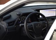 Lexus ES 300h 7