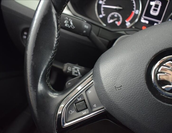 Škoda Superb Sedan 2,0 l 110 kw