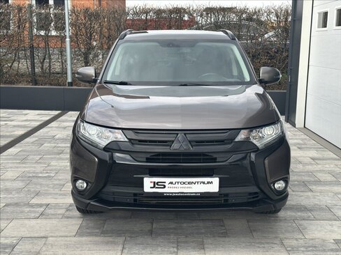 Mitsubishi Outlander SUV / Terénní 2,3 l 110 kw