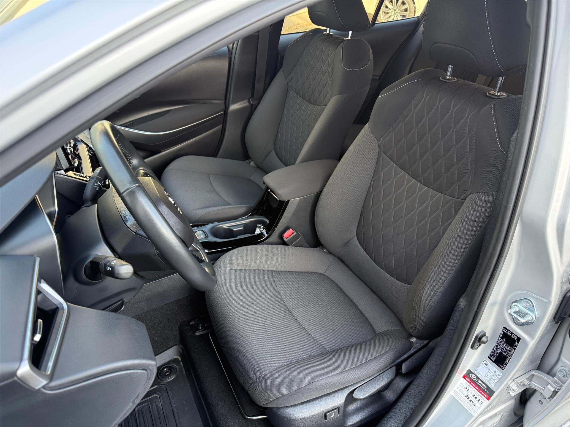 Toyota Corolla Sedan / Limuzína 1,8 l 72 kw