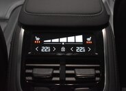 Volvo XC90 SUV / Terénní 2,0 l 228 kw