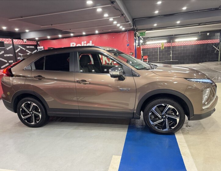 Mitsubishi Eclipse SUV / Terénní 2,4 l 138 kw