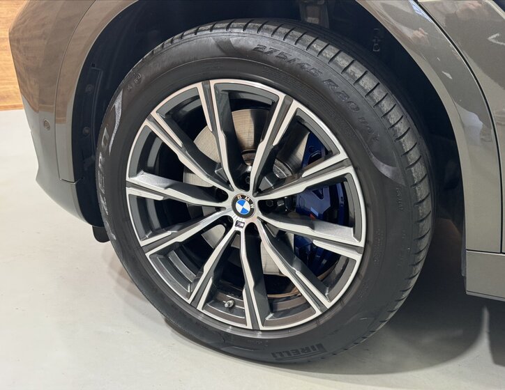 BMW X6 SUV / Terénní 3,0 l 250 kw