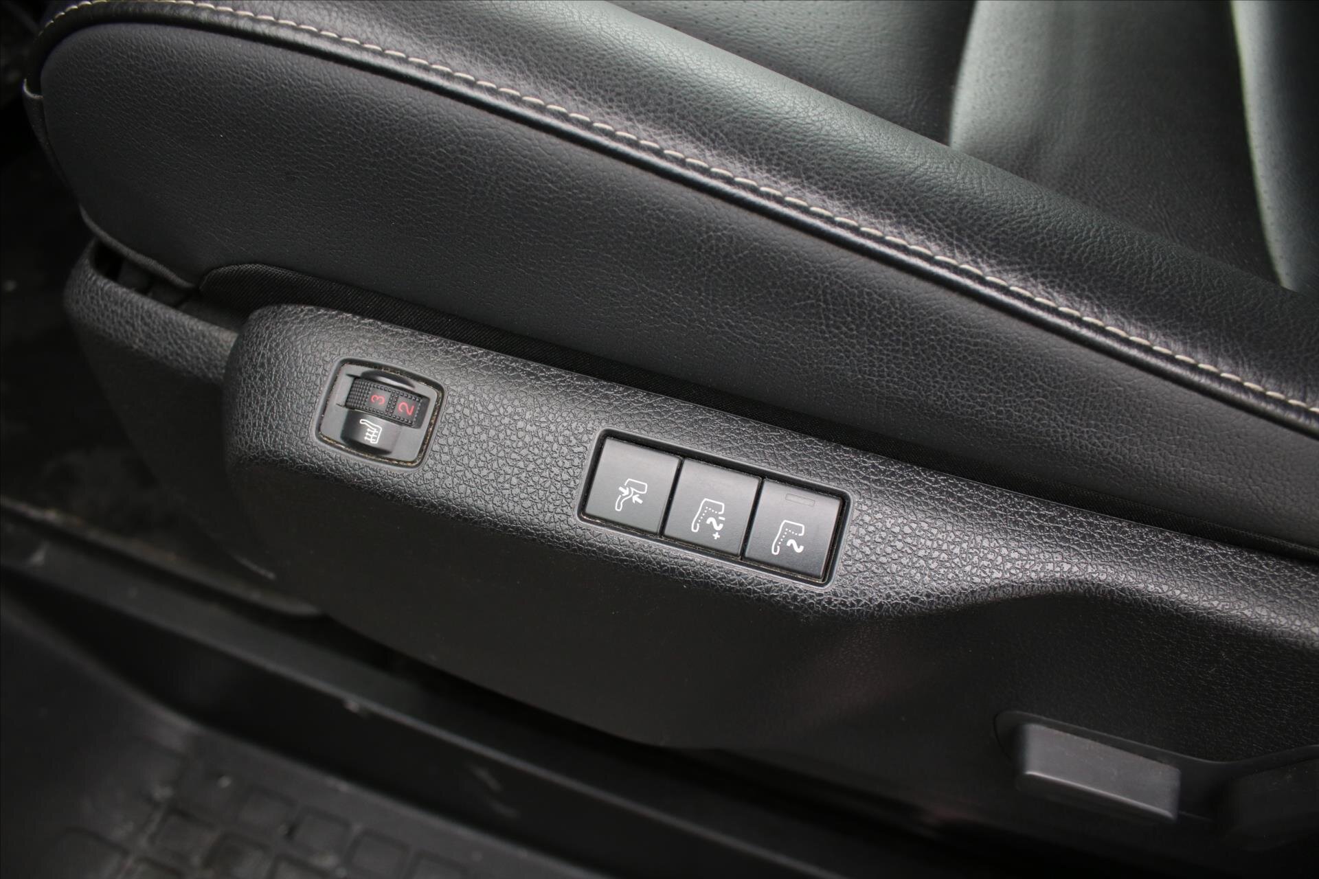 Citroën SpaceTourer MPV 2,0 l 130 kw