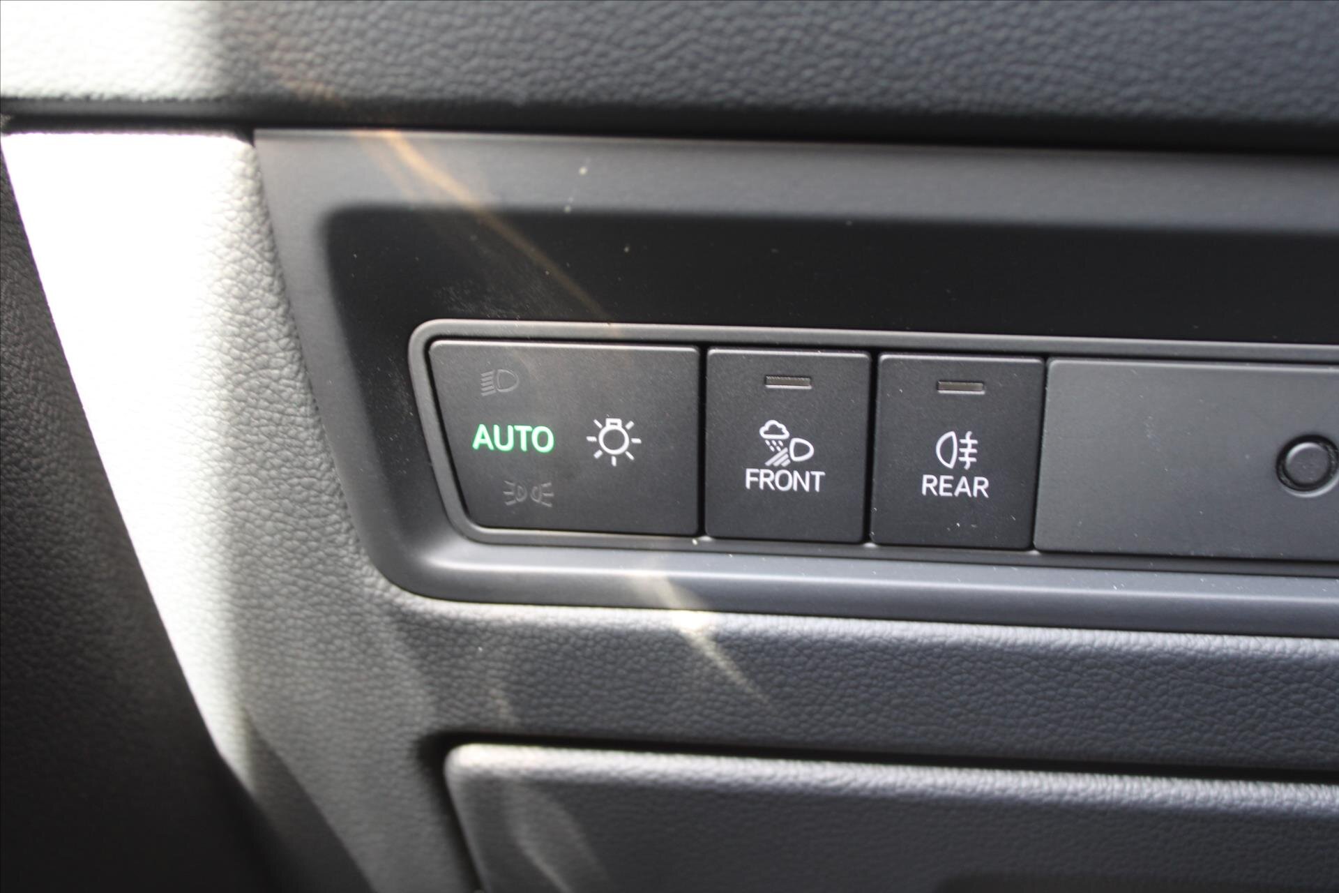 Volkswagen Touareg SUV / Terénní 3,0 l 170 kw