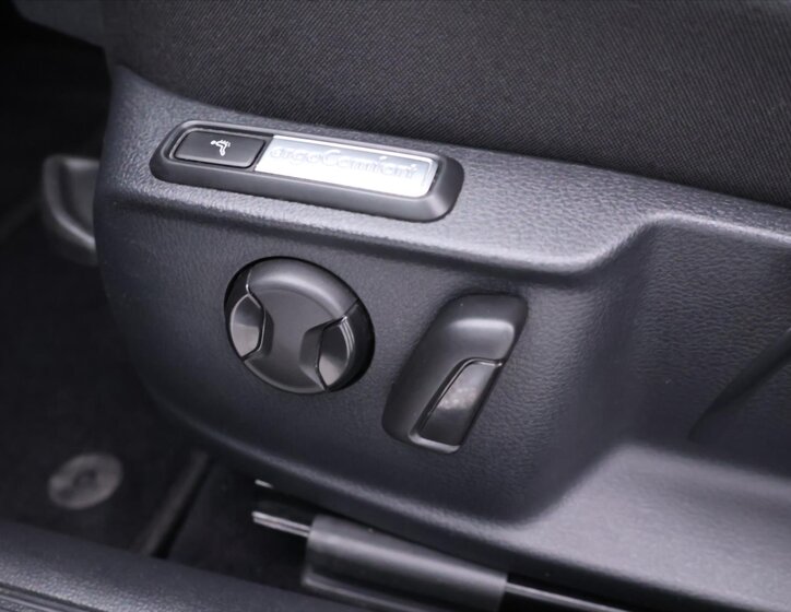 Volkswagen Passat Kombi 1,5 l 110 kw