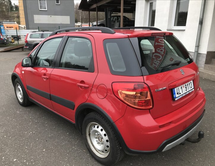 Suzuki SX4 Hatchback 1,6 l 79 kw