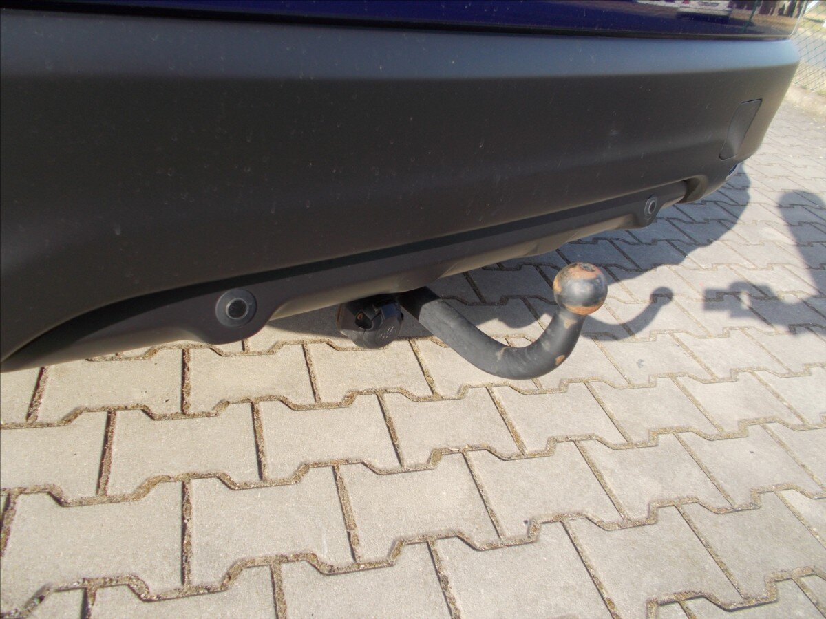 Nissan Qashqai SUV / Terénní 1,6 l 120 kw