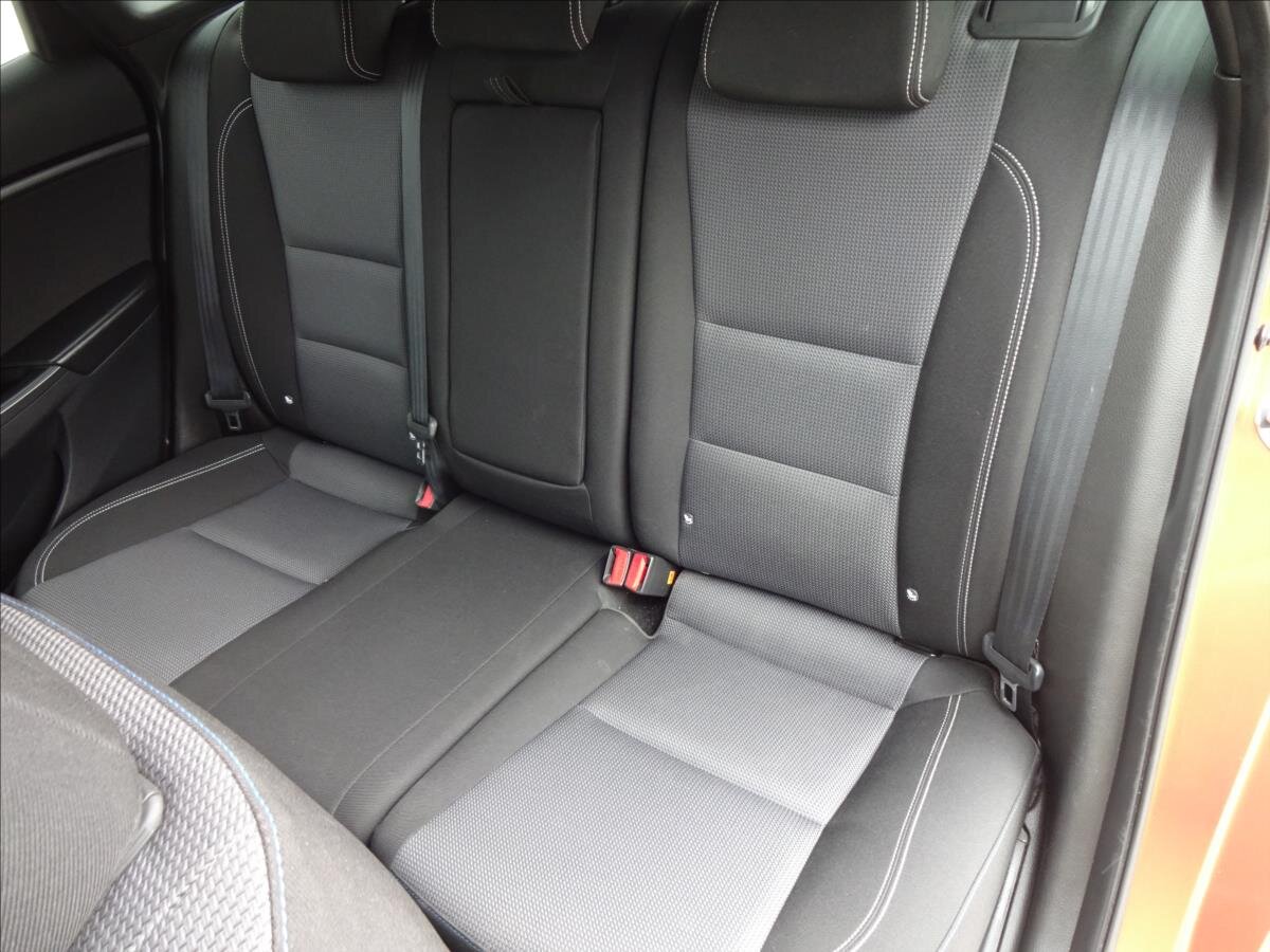 Hyundai i30 Kombi 1,6 l 99 kw