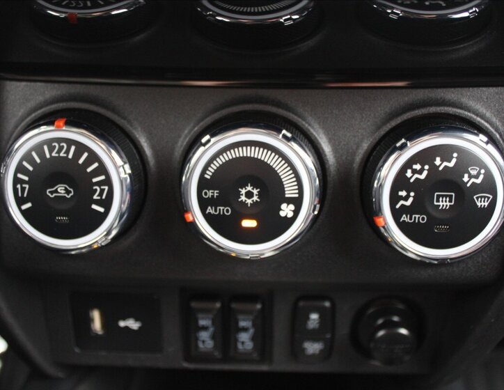 Mitsubishi ASX SUV / Terénní 1,6 l 86 kw