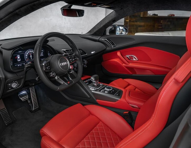 Audi R8 Kupé 5,2 l 419 kw