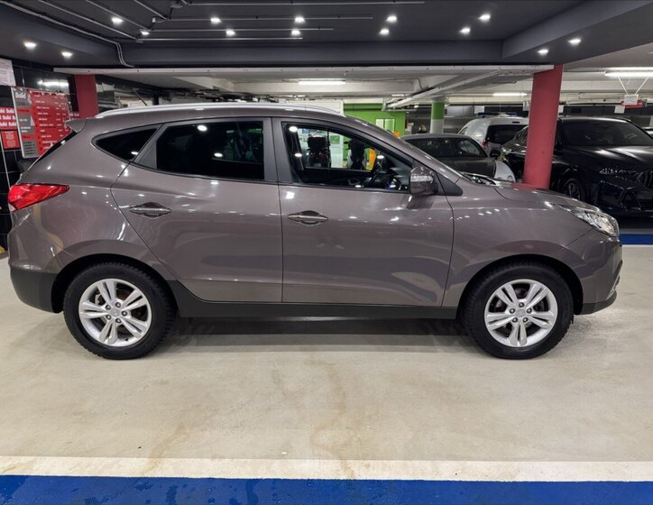 Hyundai ix35 7