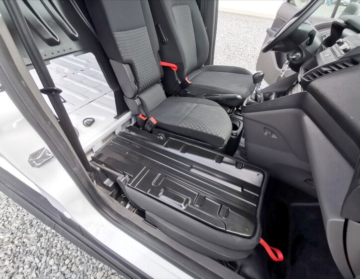 Ford Transit Connect 18