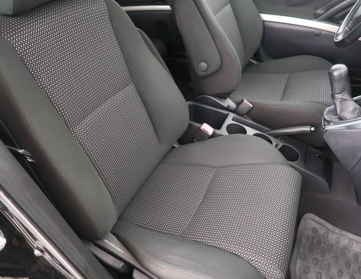 Toyota Corolla Verso 15