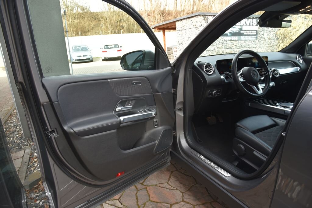 Mercedes-Benz GLB SUV / Terénní 2,0 l 110 kw