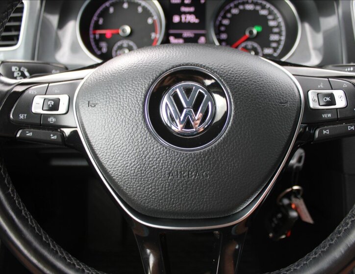 Volkswagen Golf Kombi 1,5 l 96 kw