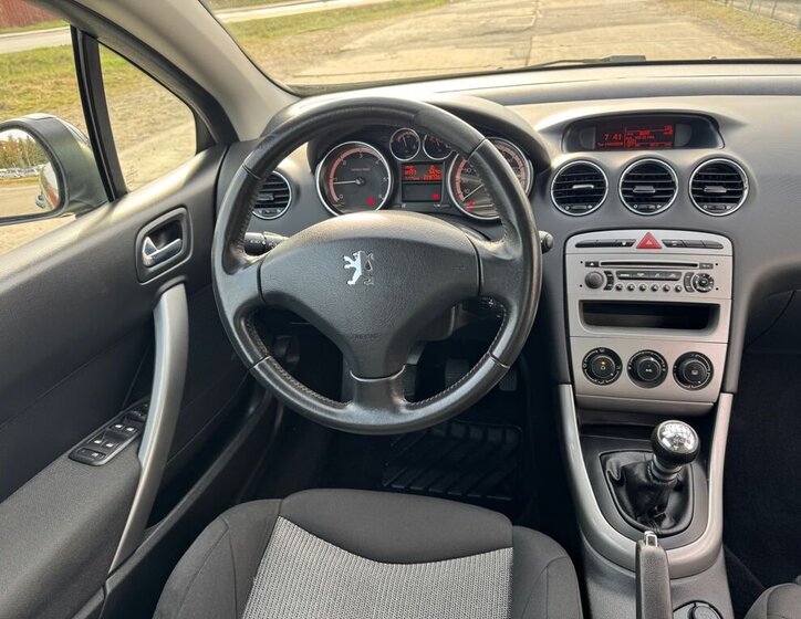 Peugeot 308 Kabriolet 1,6 l 82 kw