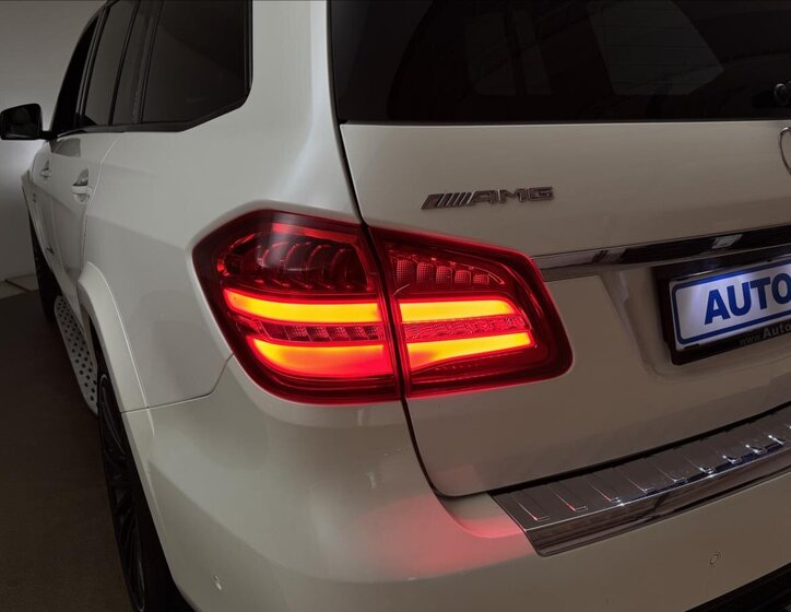 Mercedes-Benz GLS SUV / Terénní 5,5 l 430 kw