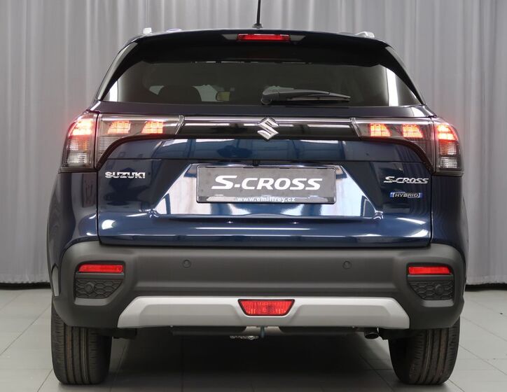 Suzuki S-Cross 7