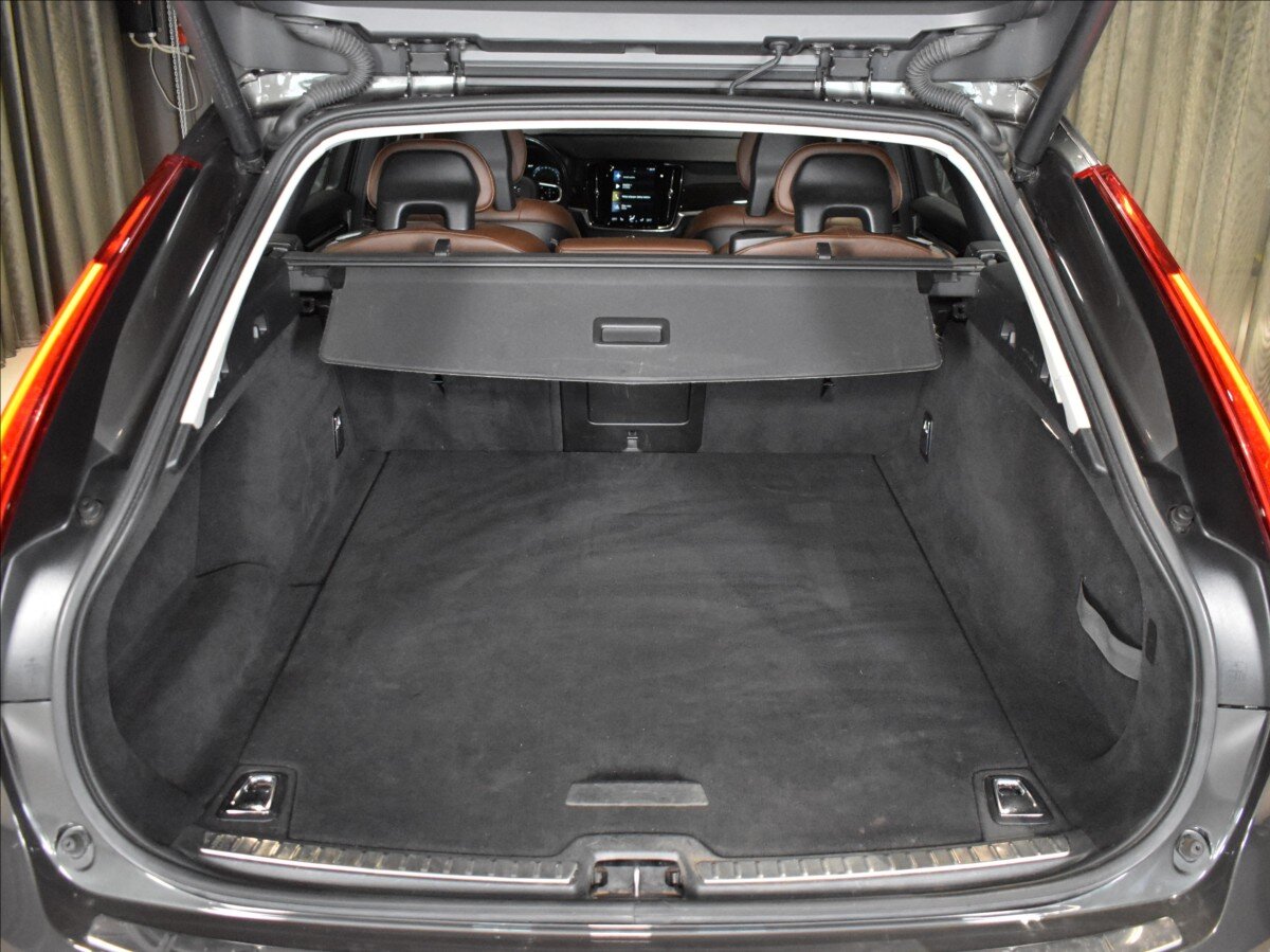 Volvo V90 Kombi 2,0 l 184 kw