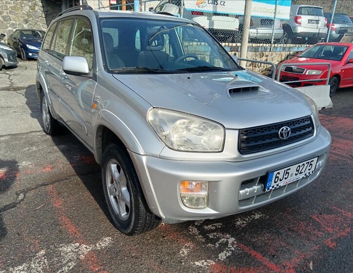 Toyota RAV4 15