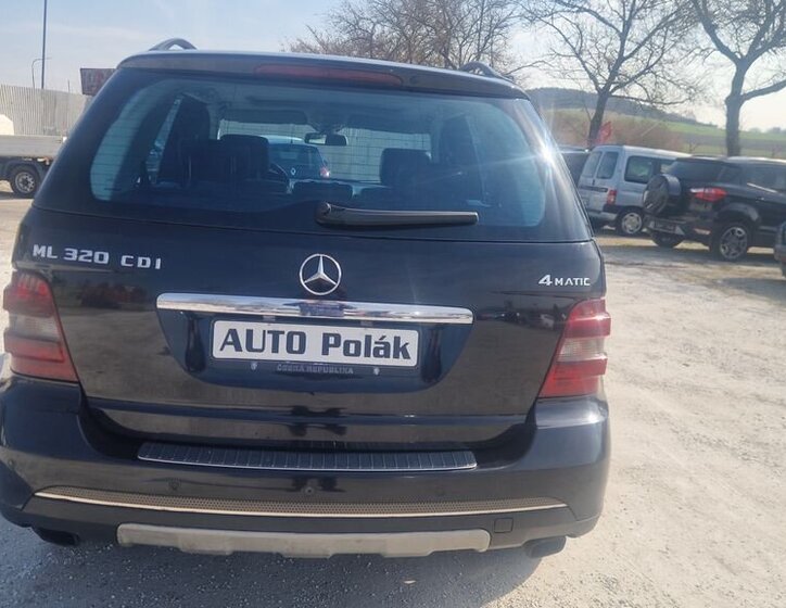 Mercedes-Benz Třídy M SUV / Terénní 3,0 l 165 kw