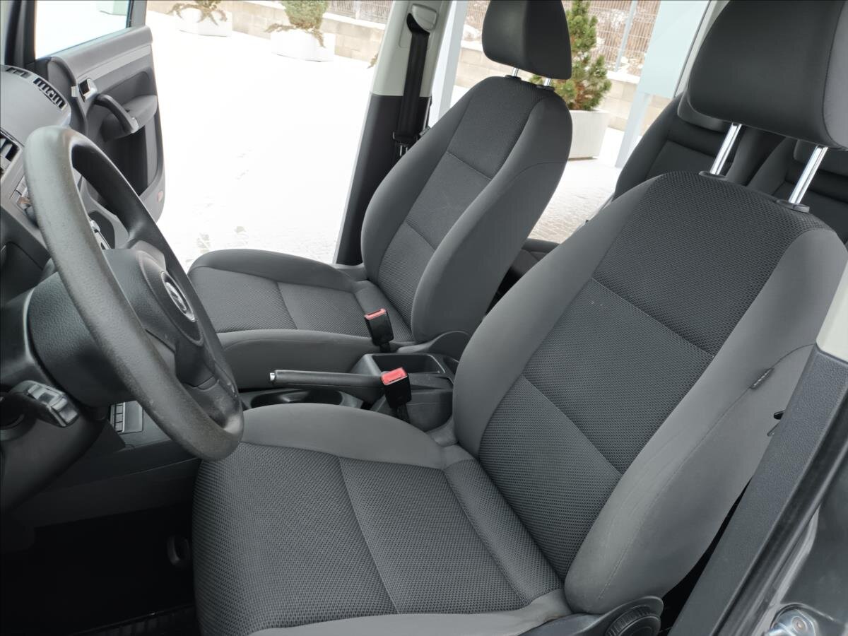 Volkswagen Touran MPV 1,2 l 77 kw