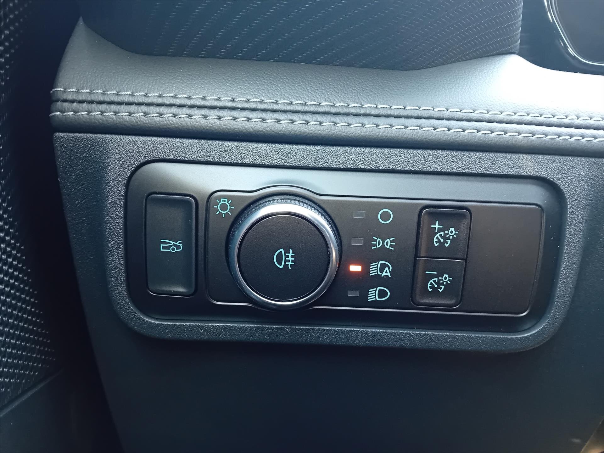 Ford Mustang Kupé 5,0 l 328 kw