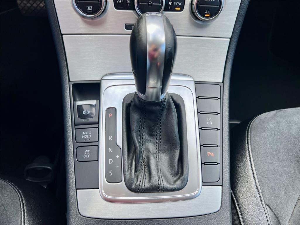 Volkswagen Passat Kombi 2,0 l 103 kw