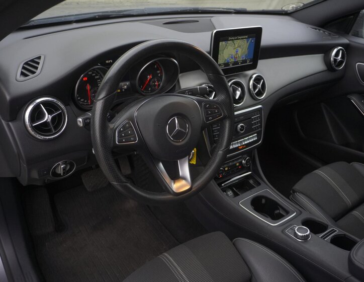 Mercedes-Benz CLA Kombi 2,1 l 100 kw