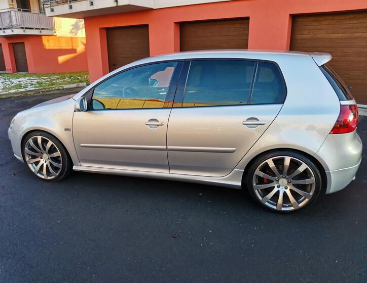 Volkswagen Golf 12
