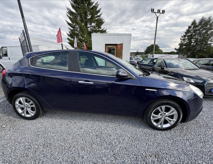 Alfa Romeo Giulietta Hatchback 1,6 l 77 kw